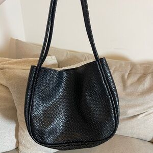 Elegant Black Woven Shoulder Bag
